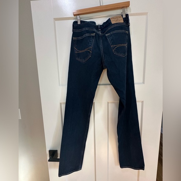 Hollister Men's Deep Indigo Skinny Jeans - Picture 2 of 3